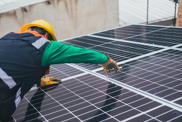 Rénovation d'ampleur : optez pour l'énergie solaire durable